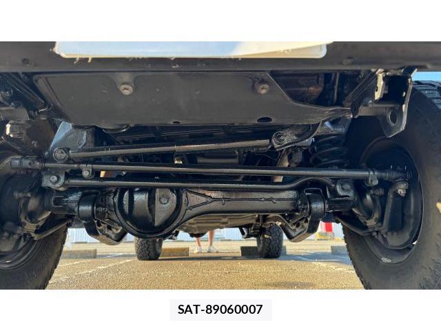 Toyota Land Cruiser 70 2002 8548908-16