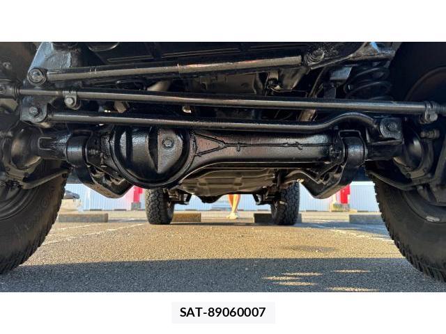 Toyota Land Cruiser 70 2002 8548908-17