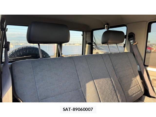 Toyota Land Cruiser 70 2002 8548908-6