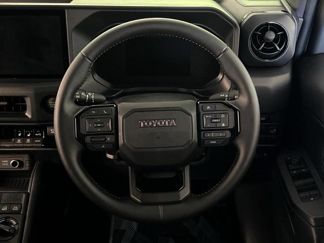 Toyota Land Cruiser FJ 2026-06 8547235-12