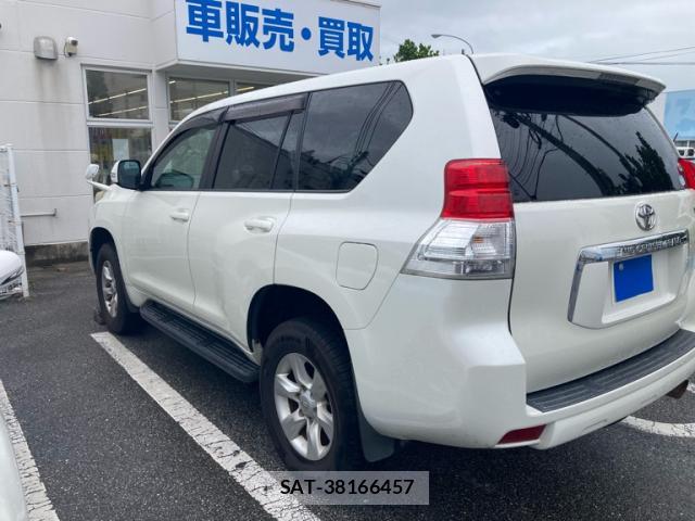 Toyota LAND CRUISER PRADO 2010-10 8547352-13