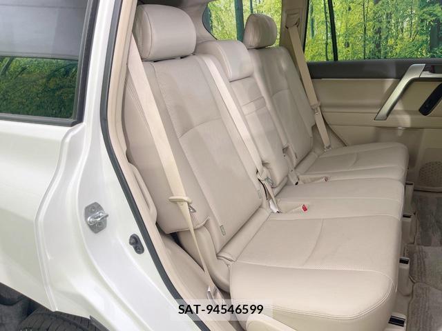 Toyota LAND CRUISER PRADO 2023-03 8547705-8