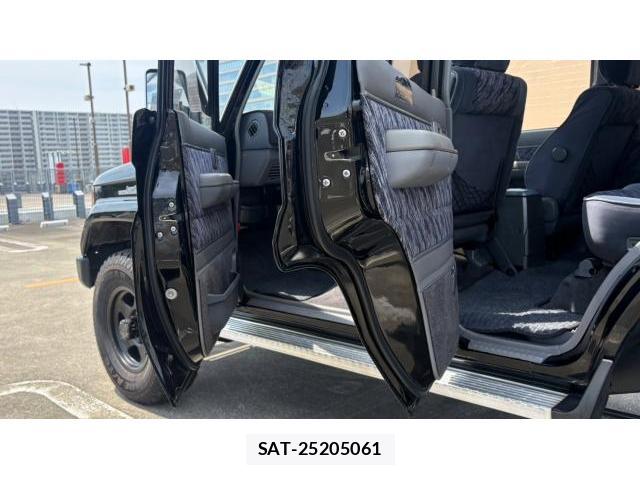 Toyota LAND CRUISER PRADO 1993 8548817-19