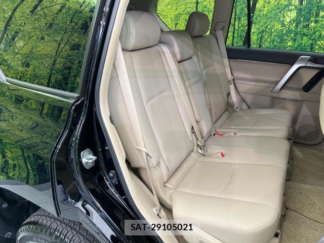 Toyota LAND CRUISER PRADO 2023-09 8549575-8