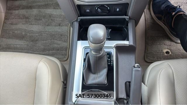 Toyota LAND CRUISER PRADO 2023-02 8550273-14