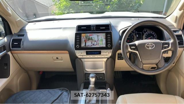 Toyota LAND CRUISER PRADO 2024-01 8550381-2