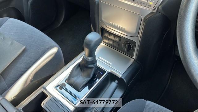 Toyota LAND CRUISER PRADO 2022-03 8550432-14