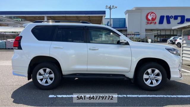 Toyota LAND CRUISER PRADO 2022-03 8550432-3