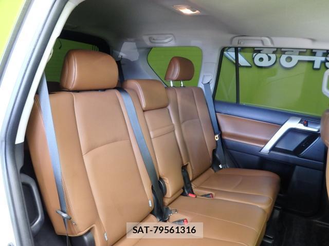 Toyota LAND CRUISER PRADO 2022-03 8550886-10