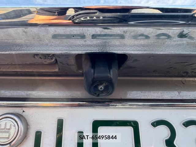 Toyota LAND CRUISER PRADO 2022-05 8551216-18