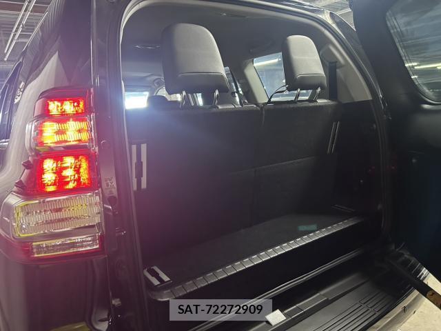 Toyota LAND CRUISER PRADO 2015-02 8551581-16
