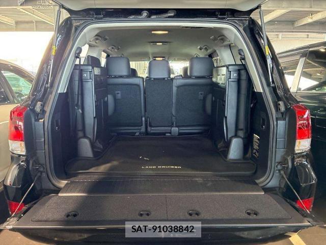 Toyota LAND CRUISER 2015-11 8547922-8