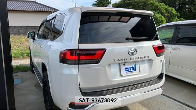 Toyota LAND CRUISER 2023-11 8550233-13