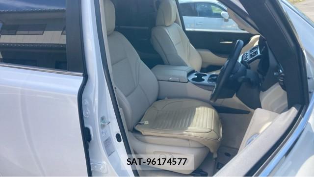 Toyota LAND CRUISER 2023-09 8550302-5