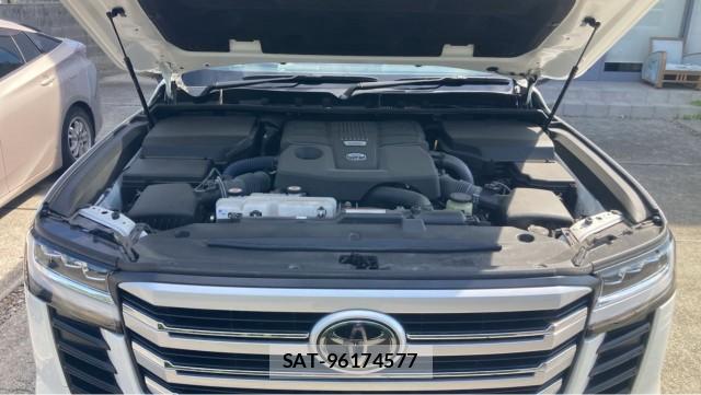 Toyota LAND CRUISER 2023-09 8550302-7