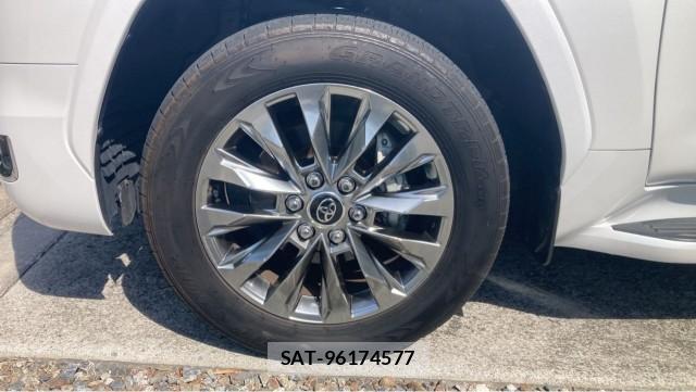 Toyota LAND CRUISER 2023-09 8550302-8