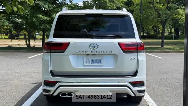 Toyota LAND CRUISER 2024-04 8550325-1