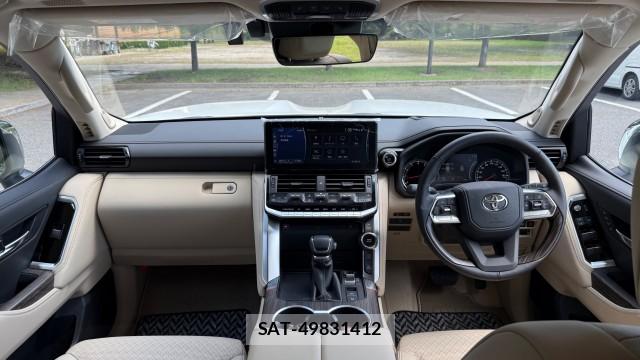 Toyota LAND CRUISER 2024-04 8550325-2