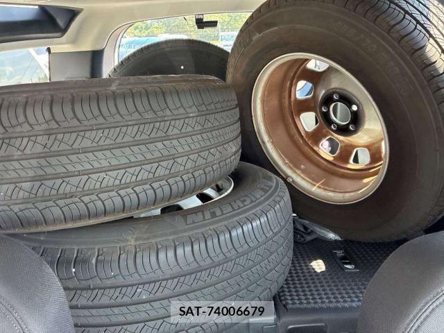 Land Rover DEFENDER 2022-03 8547921-10