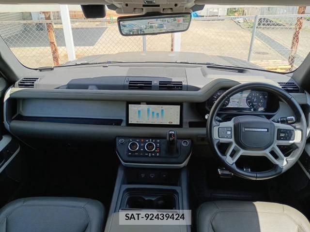 Land Rover DEFENDER 2021-05 8551913-19