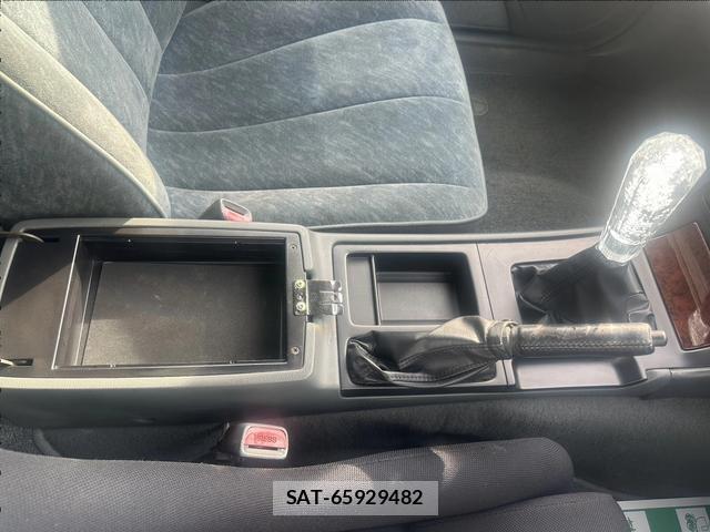 Nissan LAUREL 1994-04 8548661-13