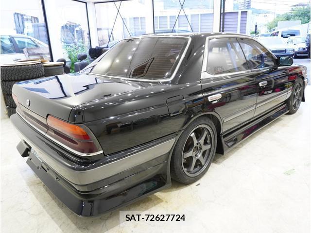 Nissan LAUREL 1989-09 8549790-16