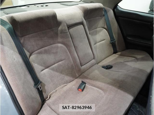 Nissan LAUREL 2000-12 8549793-10