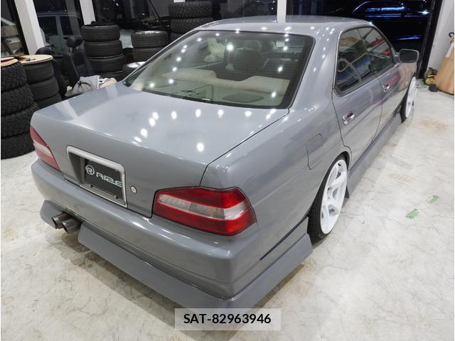 Nissan LAUREL 2000-12 8549793-15