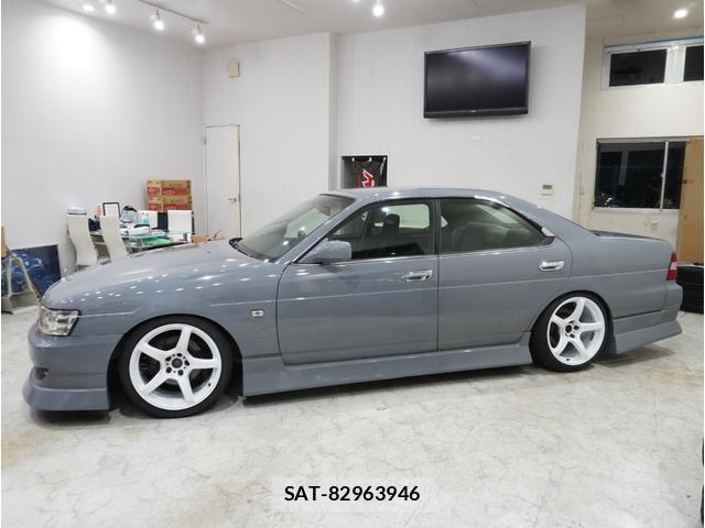 Nissan LAUREL 2000-12 8549793-3