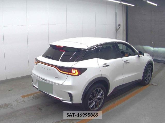 Lexus LBX 2024-03 8547785-5