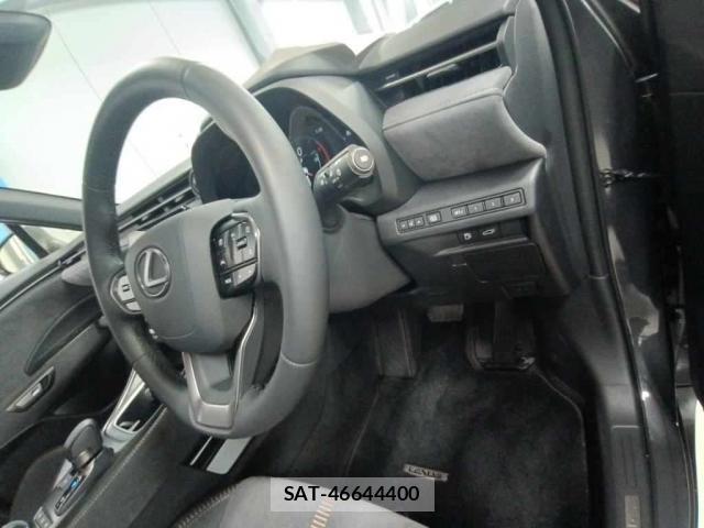 Lexus LBX 2025-05 8547810-5