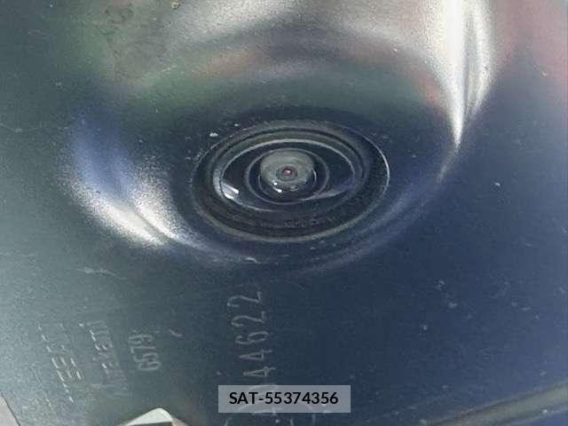 Nissan LEAF 2022-07 8549092-15