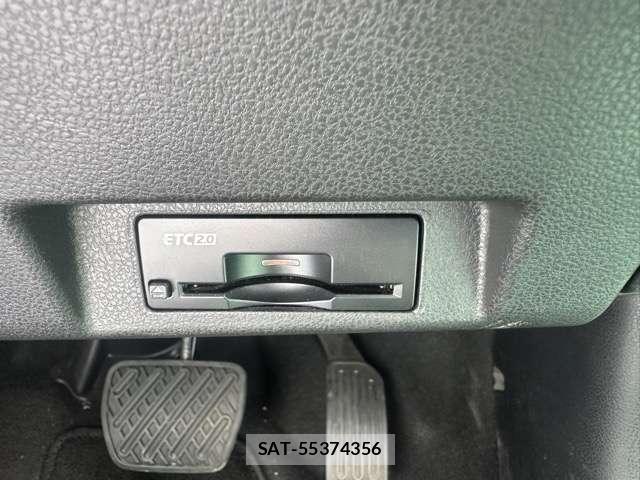 Nissan LEAF 2022-07 8549092-17