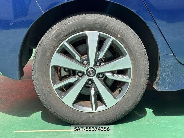 Nissan LEAF 2022-07 8549092-8