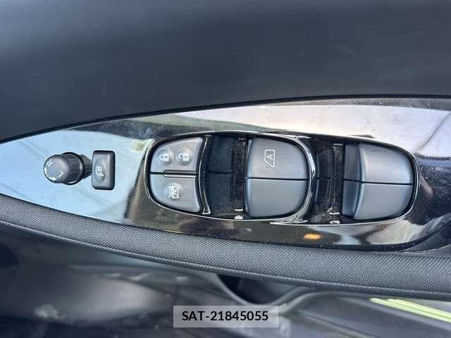 Nissan LEAF 2018-08 8549105-15