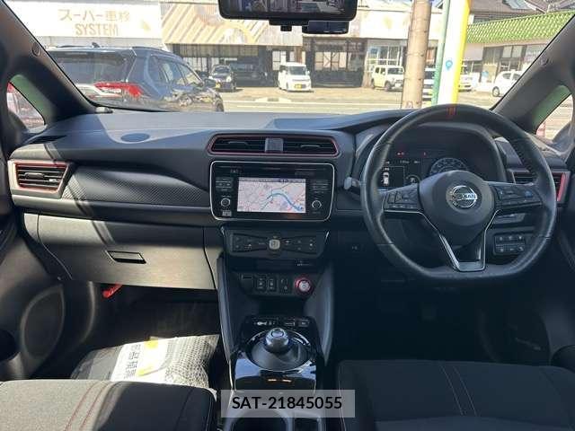 Nissan LEAF 2018-08 8549105-2