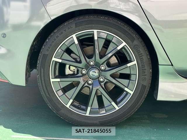 Nissan LEAF 2018-08 8549105-8