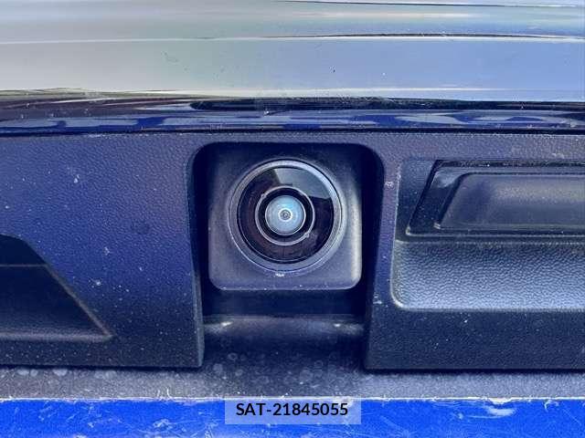 Nissan LEAF 2018-08 8549105-9