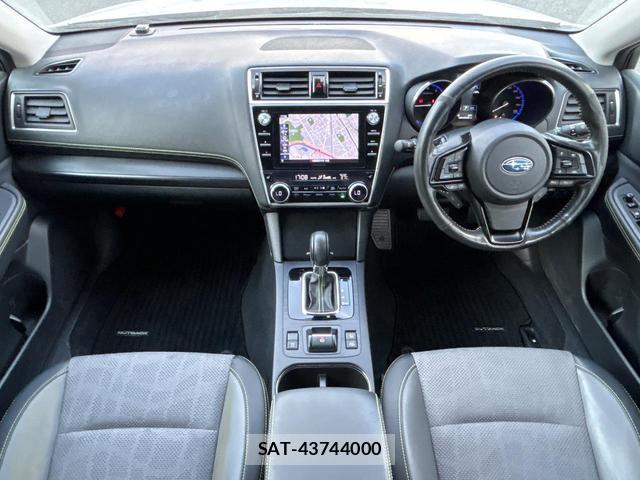 Subaru OUTBACK 2019-07 8547149-1