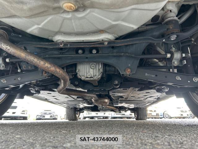 Subaru OUTBACK 2019-07 8547149-18