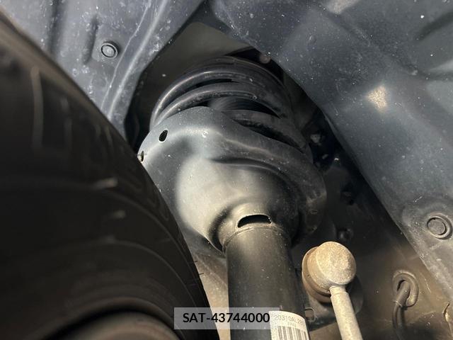 Subaru OUTBACK 2019-07 8547149-19