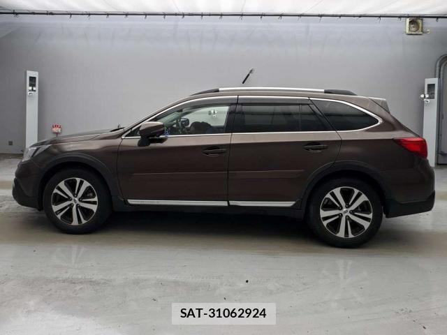 Subaru OUTBACK 2018-11 8547937-11