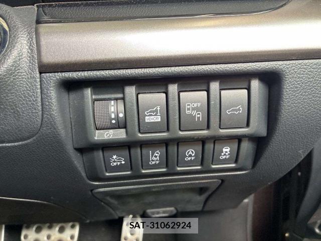 Subaru OUTBACK 2018-11 8547937-3
