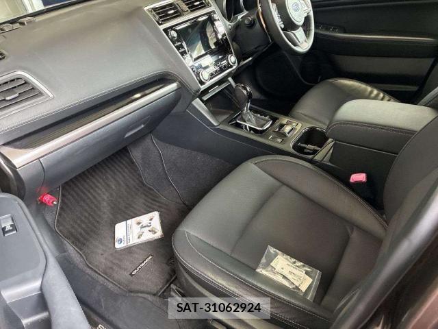 Subaru OUTBACK 2018-11 8547937-5