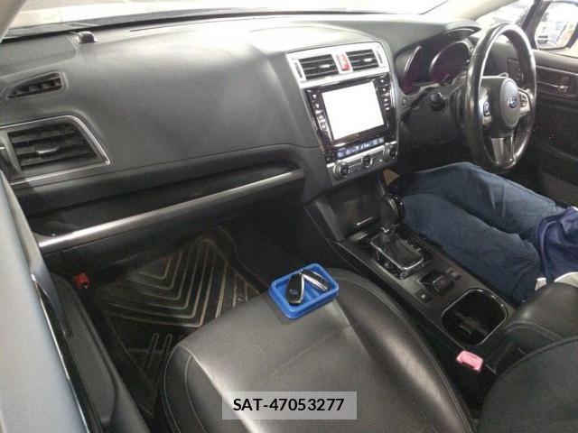 Subaru OUTBACK 2016-11 8551315-2