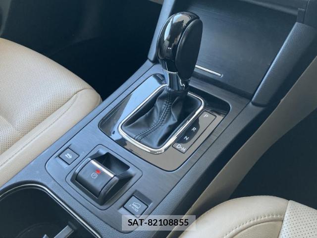 Subaru OUTBACK 2017-01 8552552-16