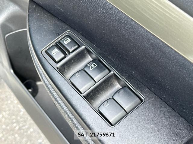 Subaru LEGACY TOURING WAGON 2011-07 8546175-18