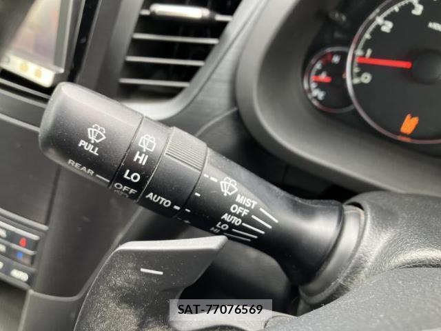 Subaru LEGACY TOURING WAGON 2013-06 8552271-17