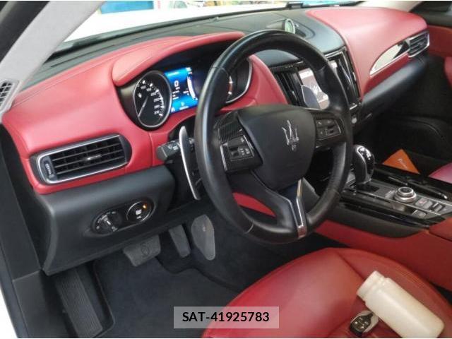 Maserati LEVANTE 2017-02 8548623-2