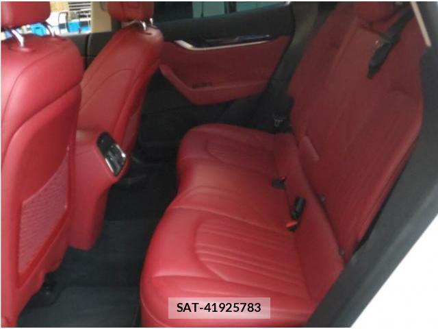 Maserati LEVANTE 2017-02 8548623-5